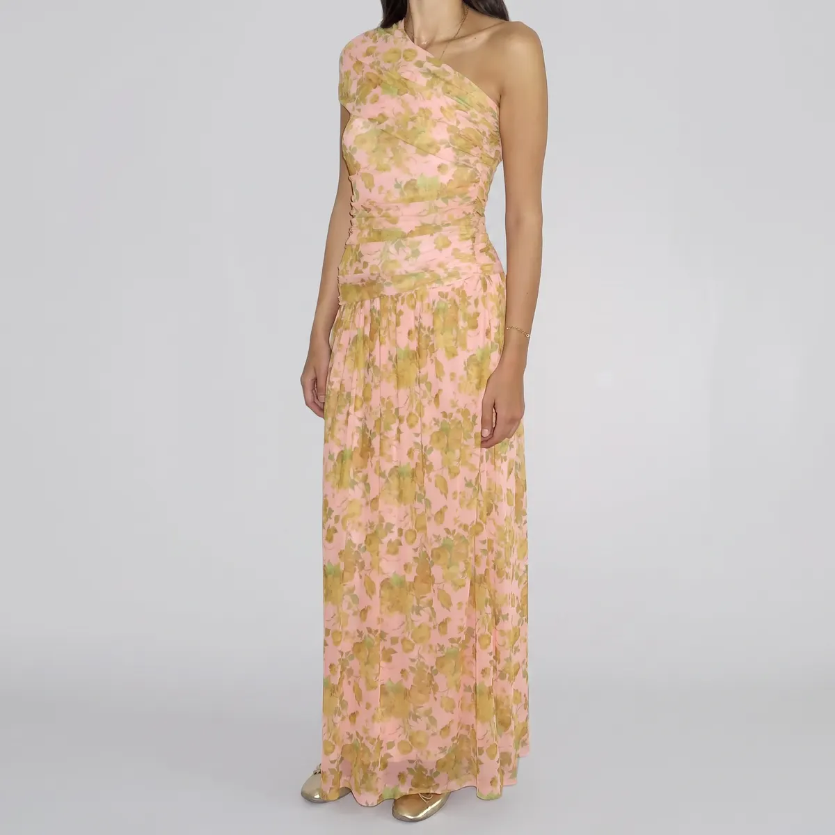 Vestido floral rosa — foto 2 de 2